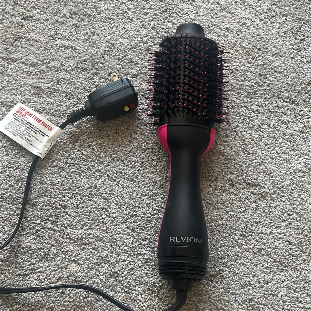 Revlon Black and Pink Hair Styling Brush Model: RVD5222
